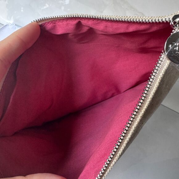 New in Box Chloe Beauty Zippered Pouch - Picture 2 of 3